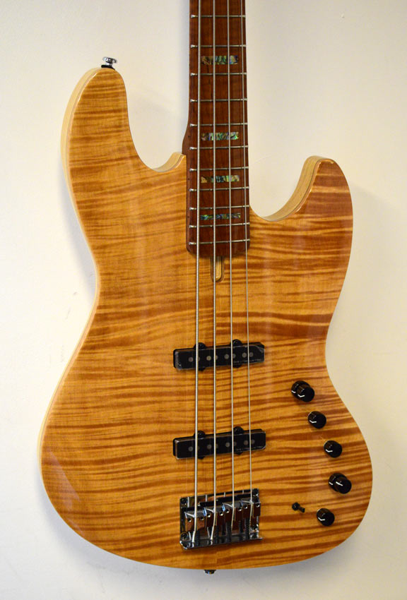 Sire Marcus Miller V10+ S4/NT swamp ash