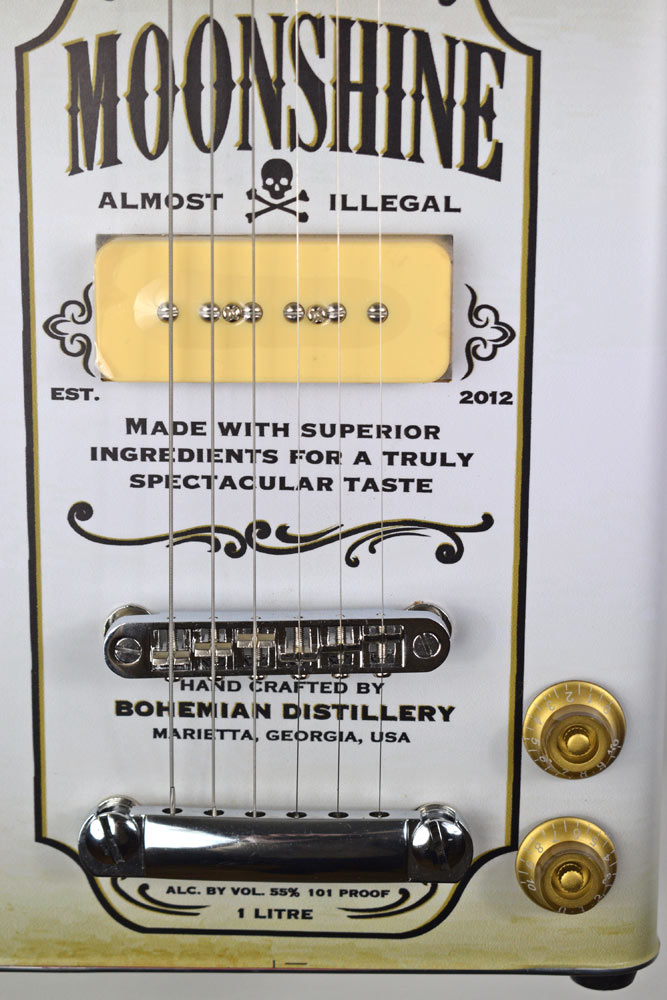 Bohemian Oil Can Guitar Moonshine Limited