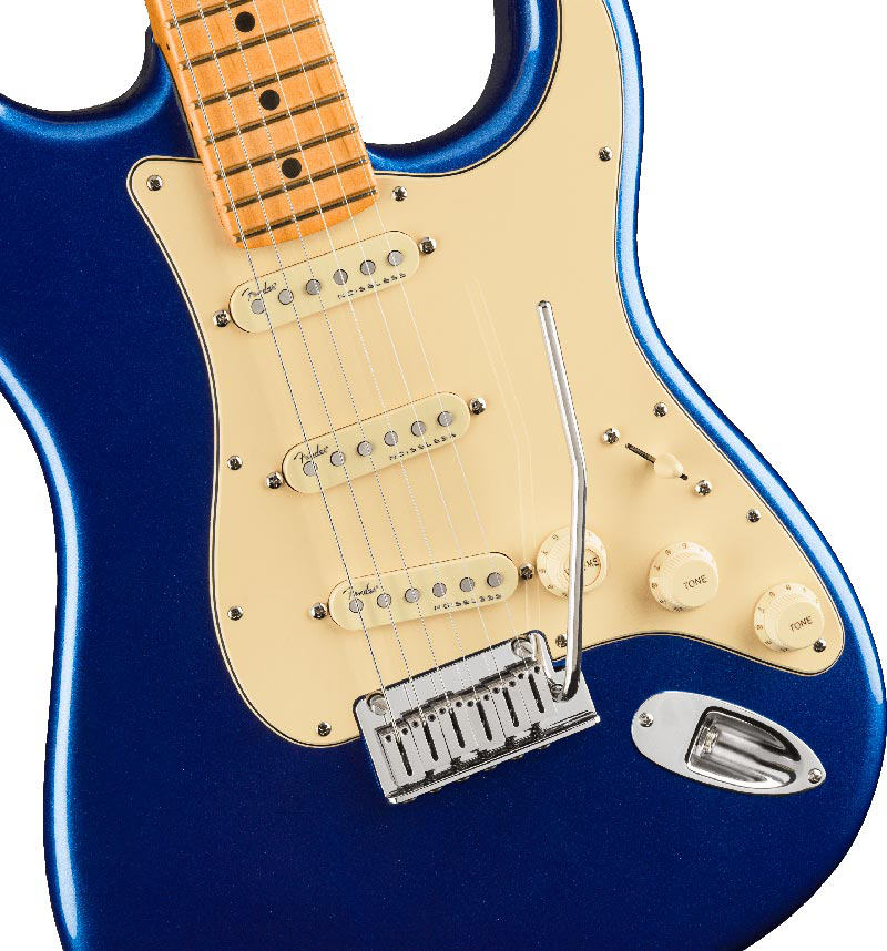 Fender American Ultra Stratocaster MN Cobra Blue