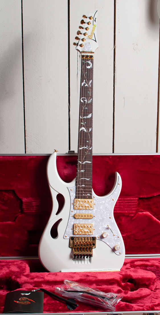 Ibanez PIA3761-SLW Steve Vai signature