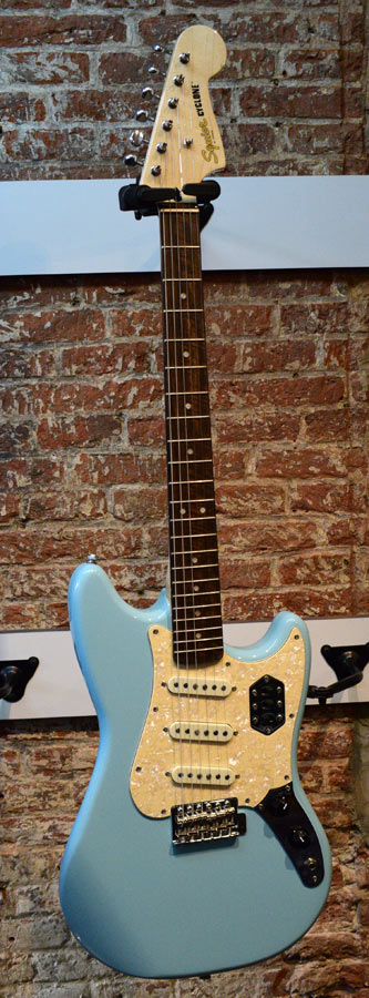 Squier Paranormal Cyclone LRL Daphne Blue