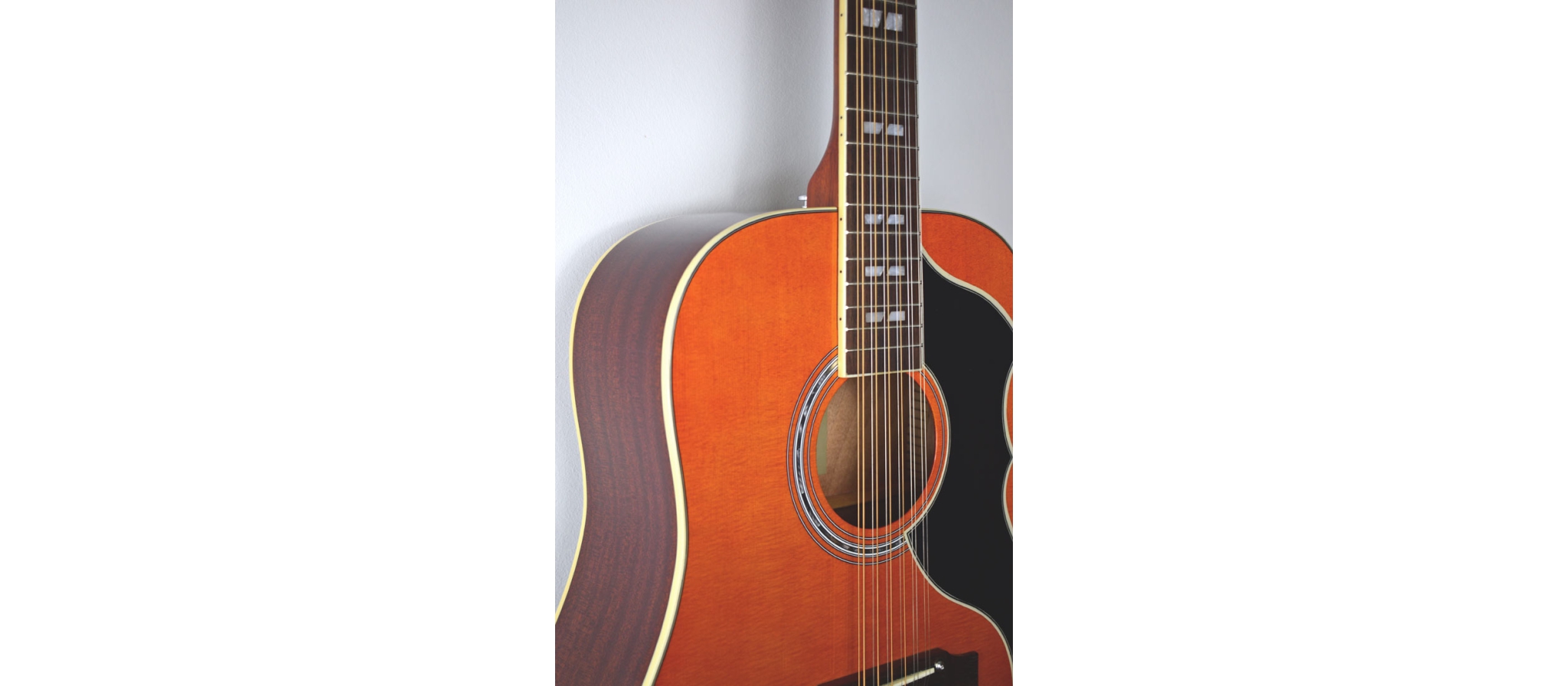 Ranger Vintage Reissue XII Natural : Guitare Acoustique 12 Cordes EKO 