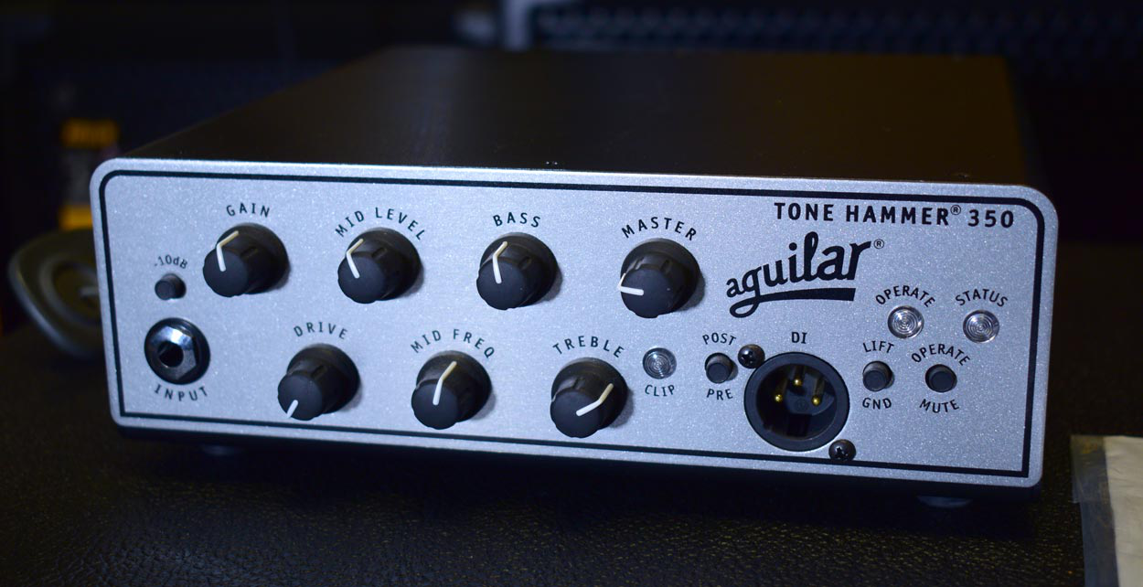 Aguilar SL112 cabinet en Tone Hammer 350 Top