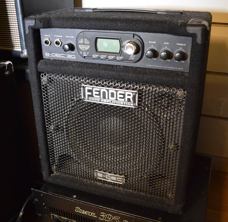 Fender B-DEC 30