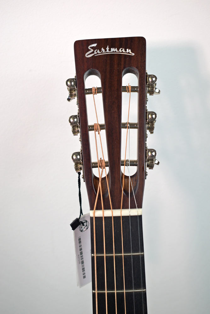 Eastman E20P Parlor