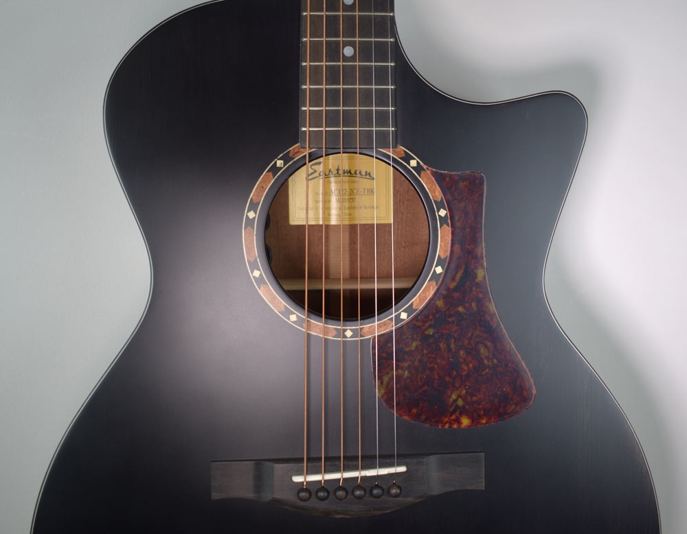 Eastman AC122-2CE BK