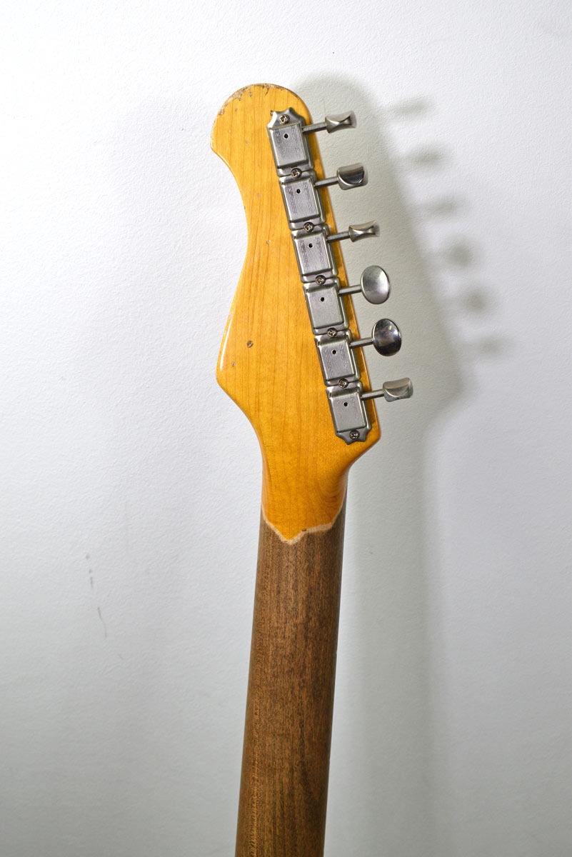 Del-Tone 60s S-Style HSS Gold over Sunburst