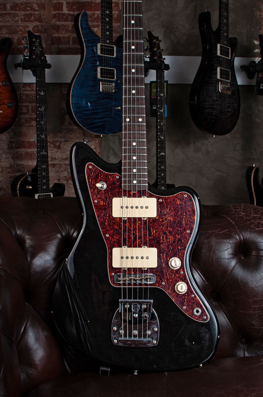 Del-Tone JM-style Black matching headstock