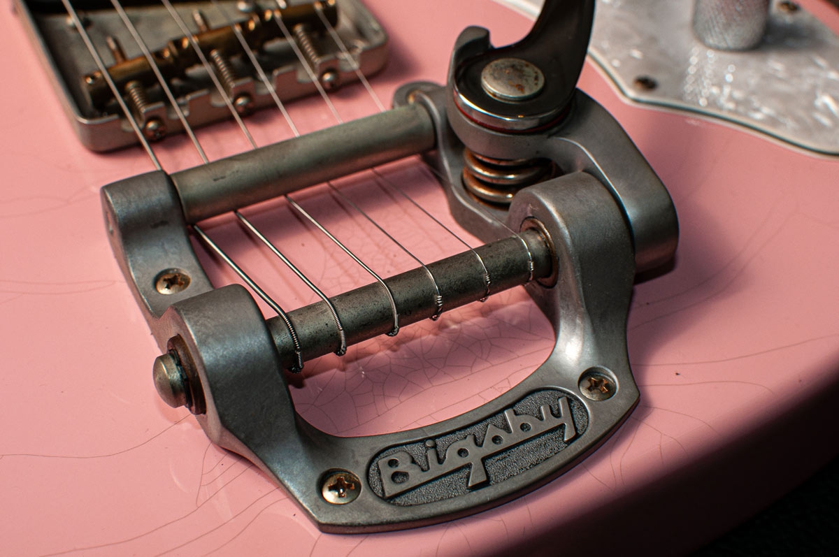 Del-Tone T-style Thinline Shell Pink