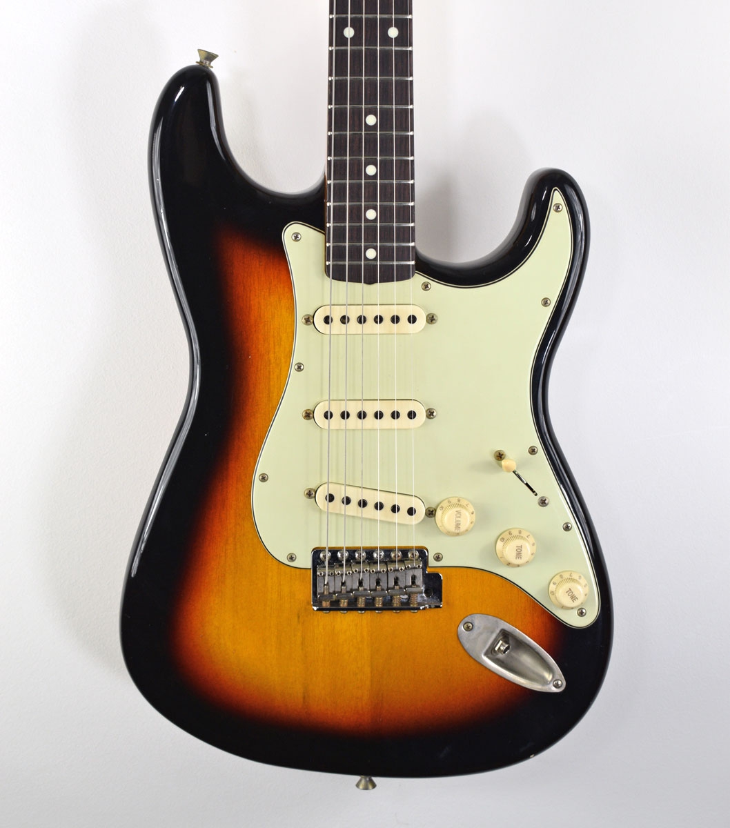 Del-Tone 60s S-style 3-tone Sunburst Light Aged