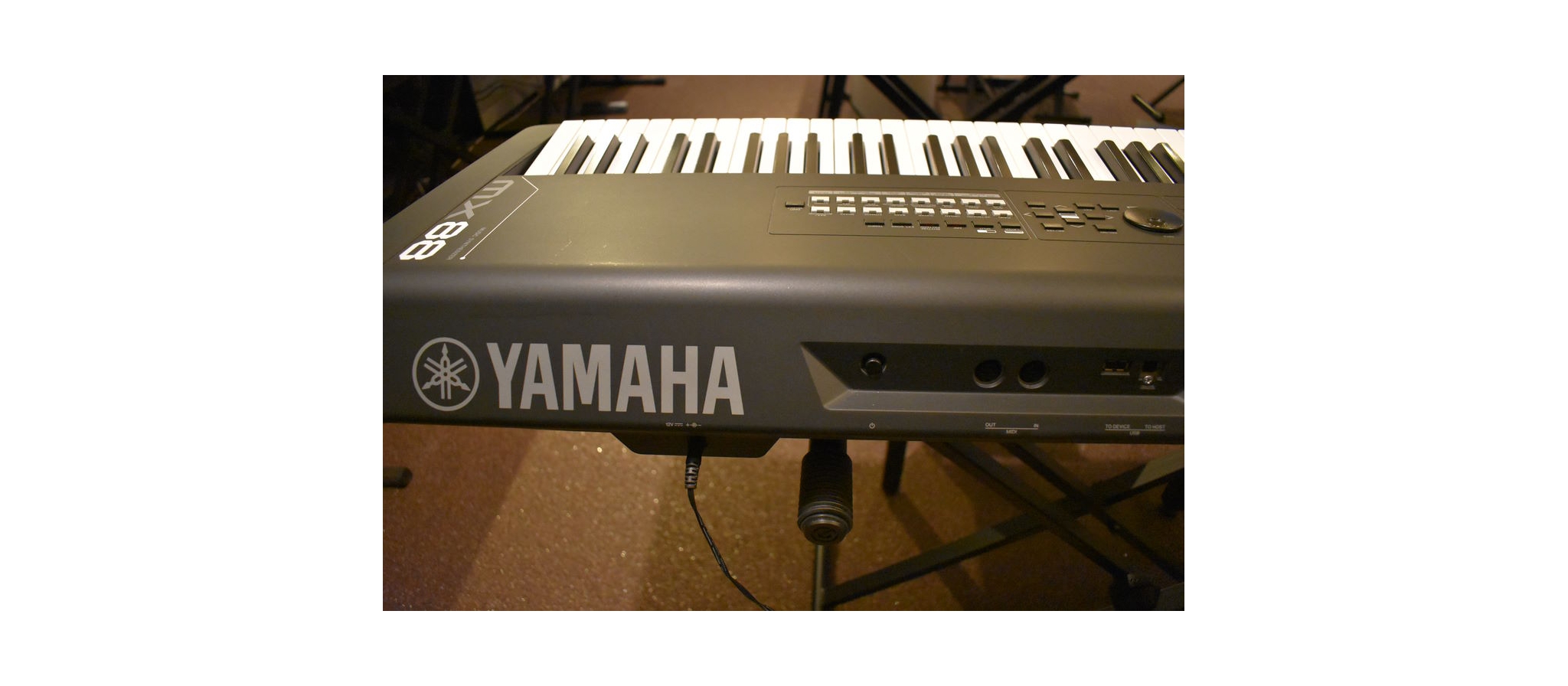 Yamaha MX88 synthesizer Jong gebruikt