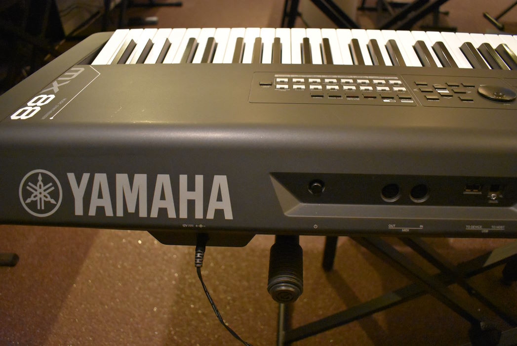 Yamaha MX88 synthesizer Jong gebruikt