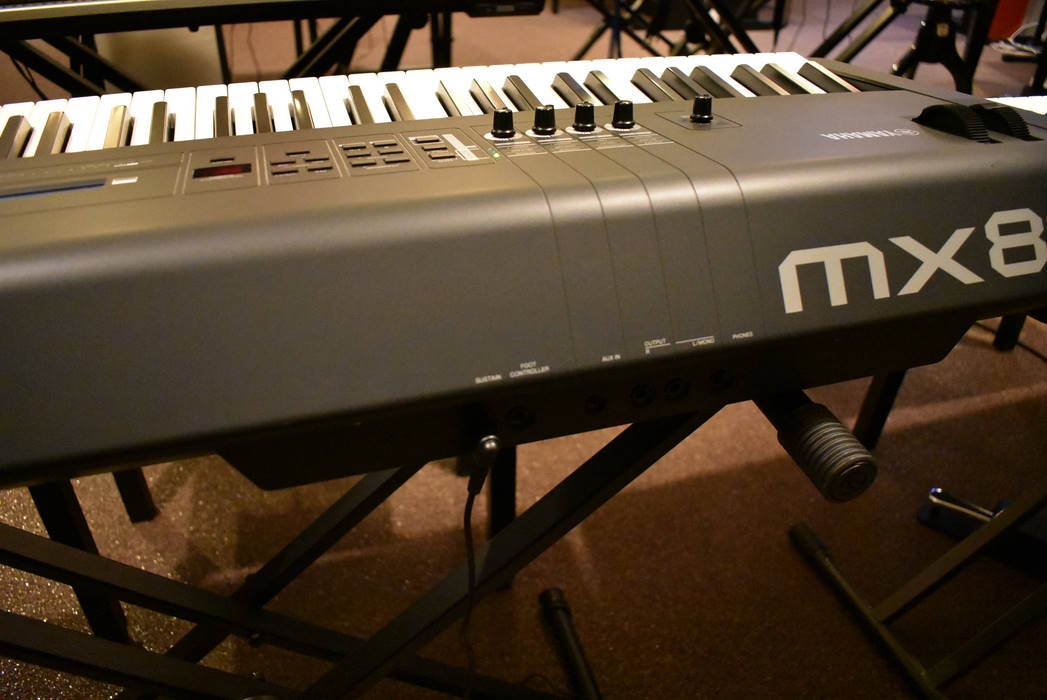 Yamaha MX88 synthesizer Jong gebruikt