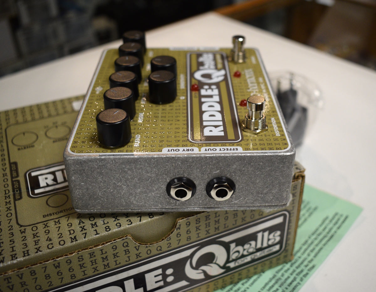 Electro Harmonix Riddle Q Balls