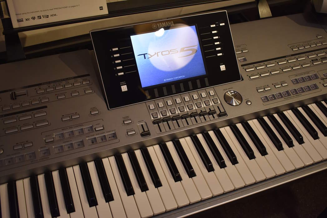 Yamaha Tyros5XL 61 occasion