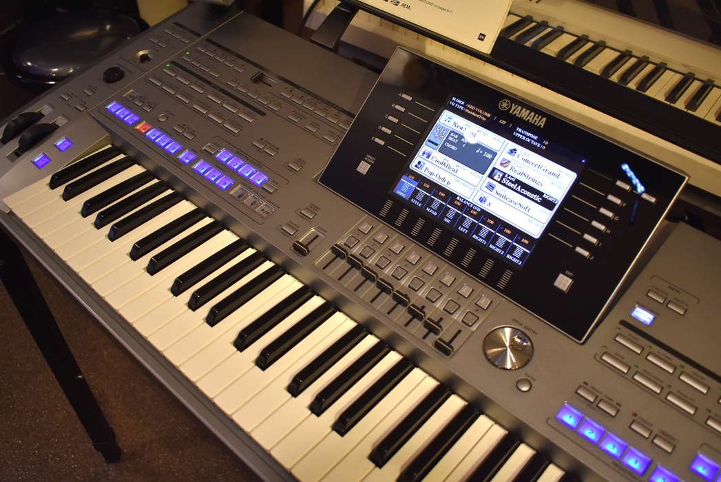 Yamaha Tyros5XL 61 occasion