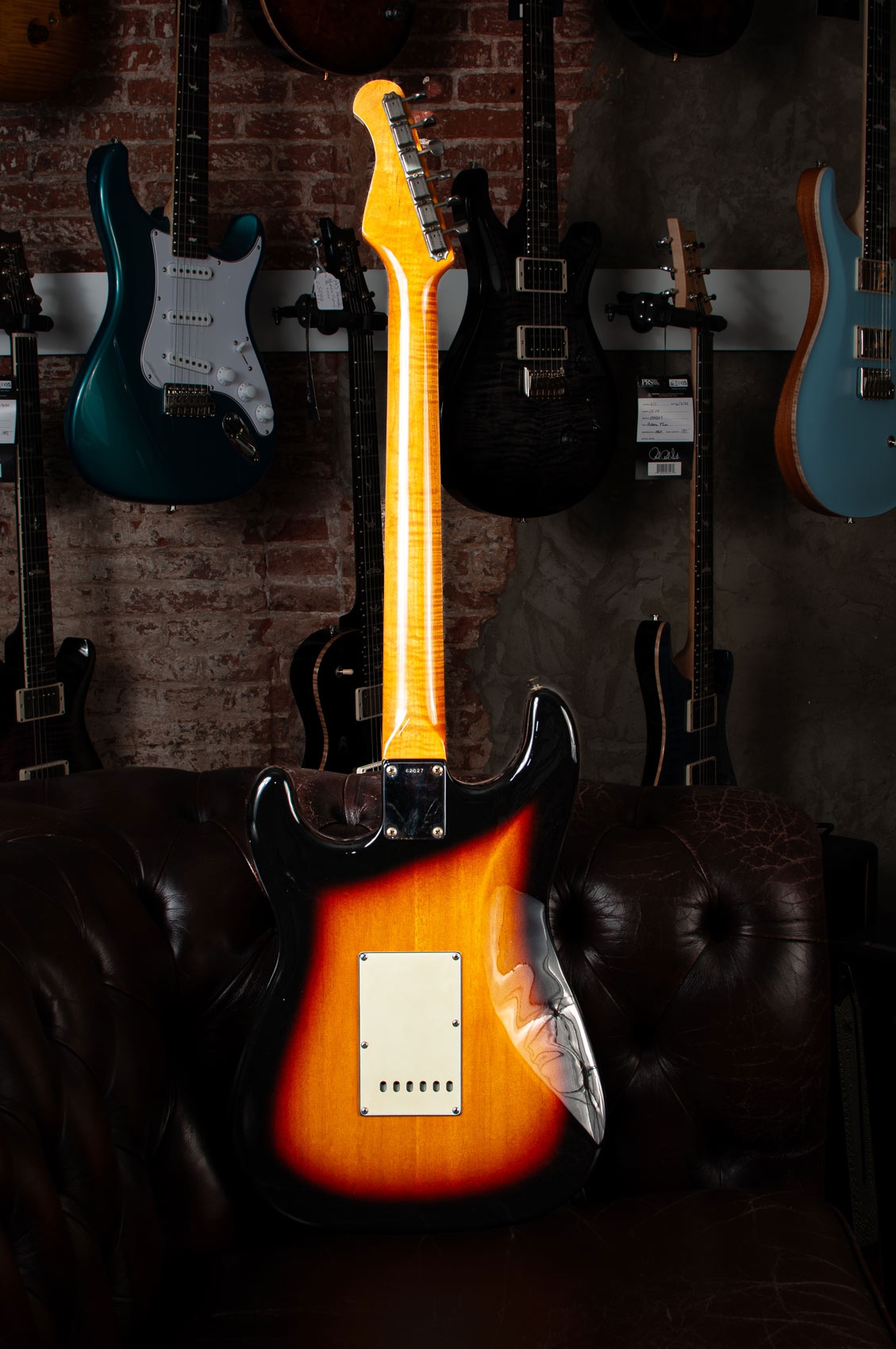 Del-Tone 60s S-style 3-tone Sunburst Light Aged