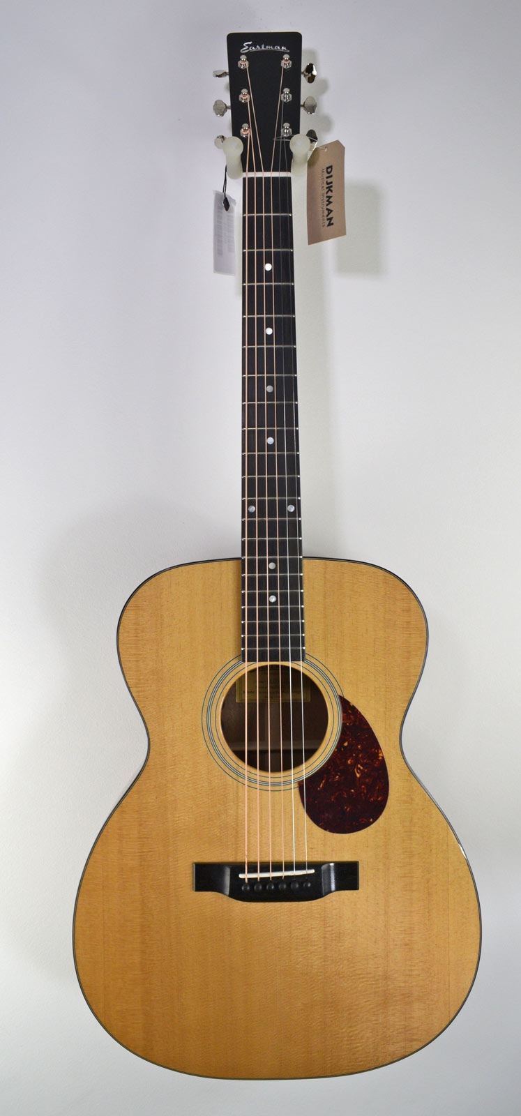 Eastman E1OM DLX