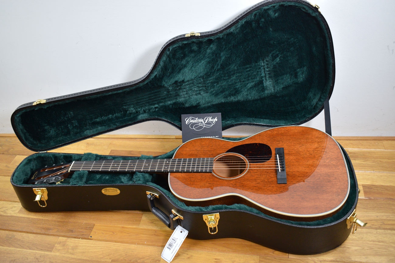 Martin Custom Shop 000 12 fret mahogany