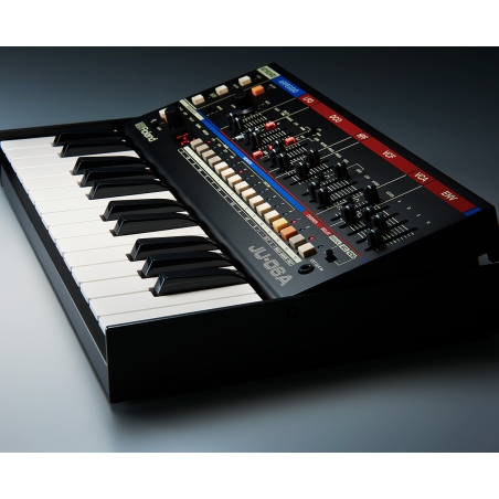 Roland JU-06A