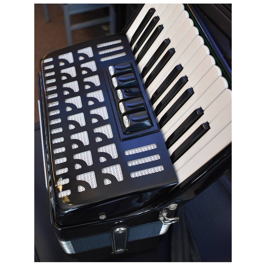 Delicia Junior 23 72Bas Accordeon B Stock