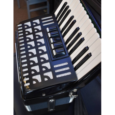 Delicia Junior 23 72Bas Accordeon B Stock