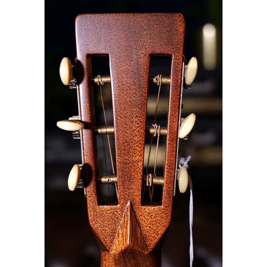 Martin Custom Shop OM VTS Flame mahogany