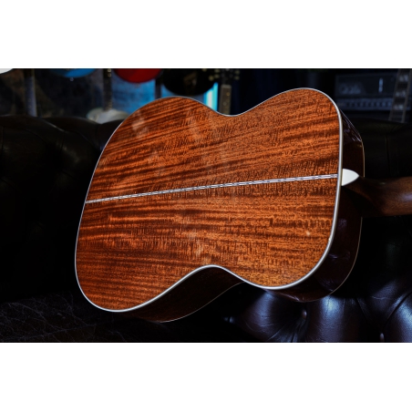 Martin Custom Shop OM VTS Flame mahogany