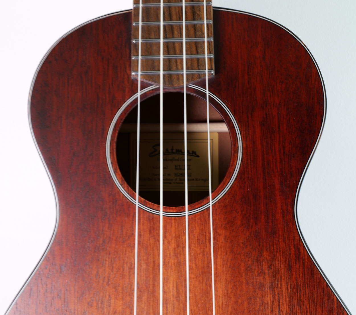 Eastman EU1 T tenor ukulele