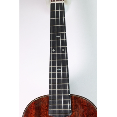 Eastman EU3 Tenor Classic ukulele