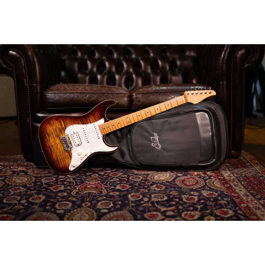 Suhr Standard Plus Roasted Maple HSS Bengal Burst