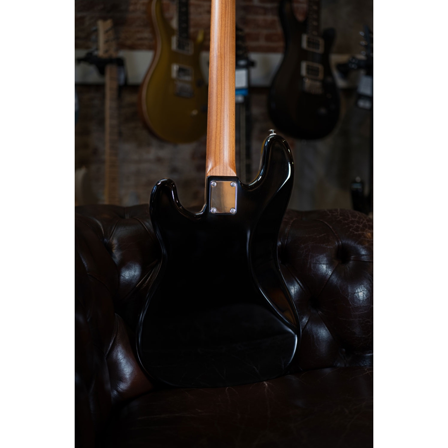 Suhr Classic P RW Black