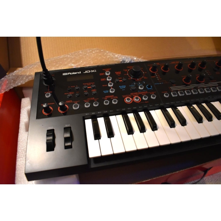 Roland JD-Xi Synthesizer