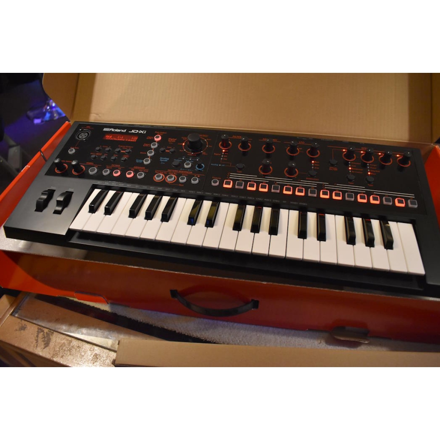 Roland JD-Xi Synthesizer