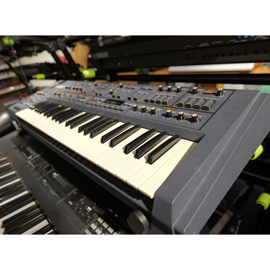 Roland JP8000 synth 90s