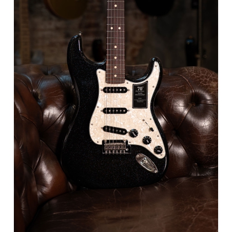 Fender 70th Anniversary Player Stratocaster RW Nebula Noir