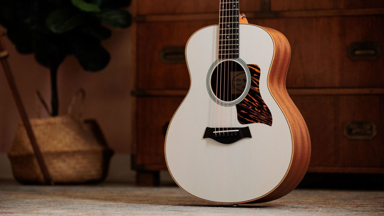 Taylor GS Mini-e Special Edition Trans White