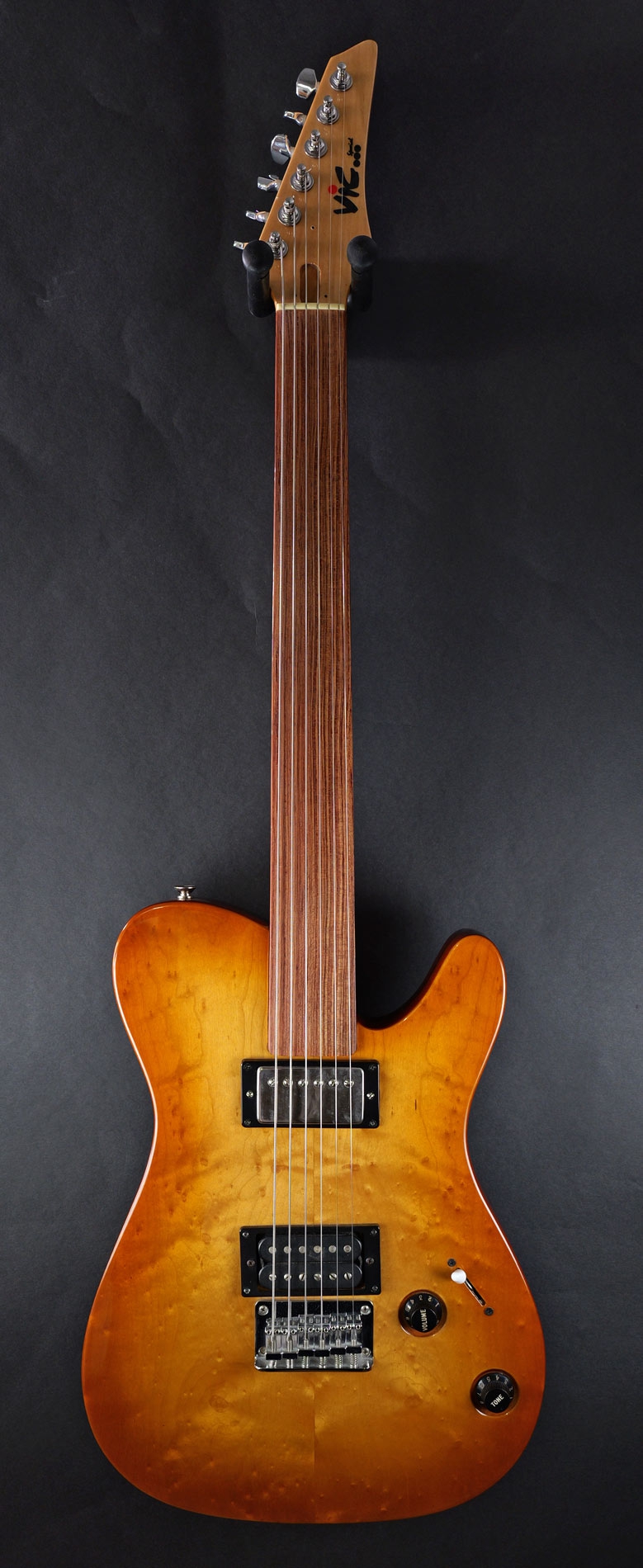 VIC Handbuild Fretless Guitar