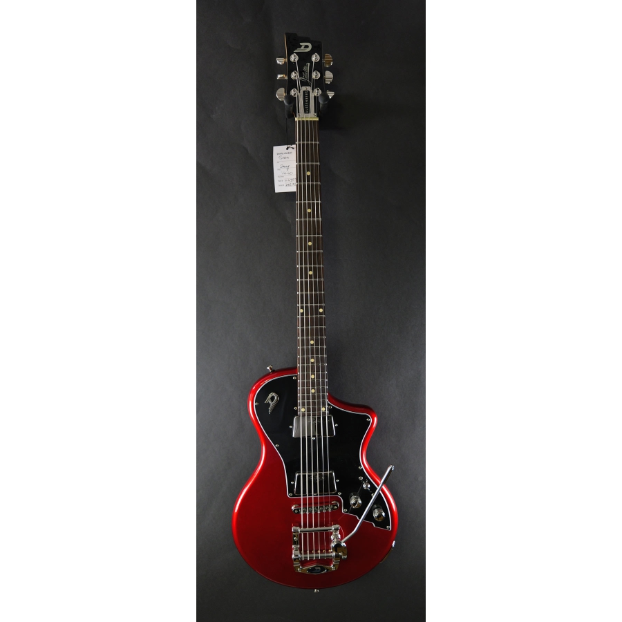 Duesenberg Julietta Baritone Tremolo Catalina Red