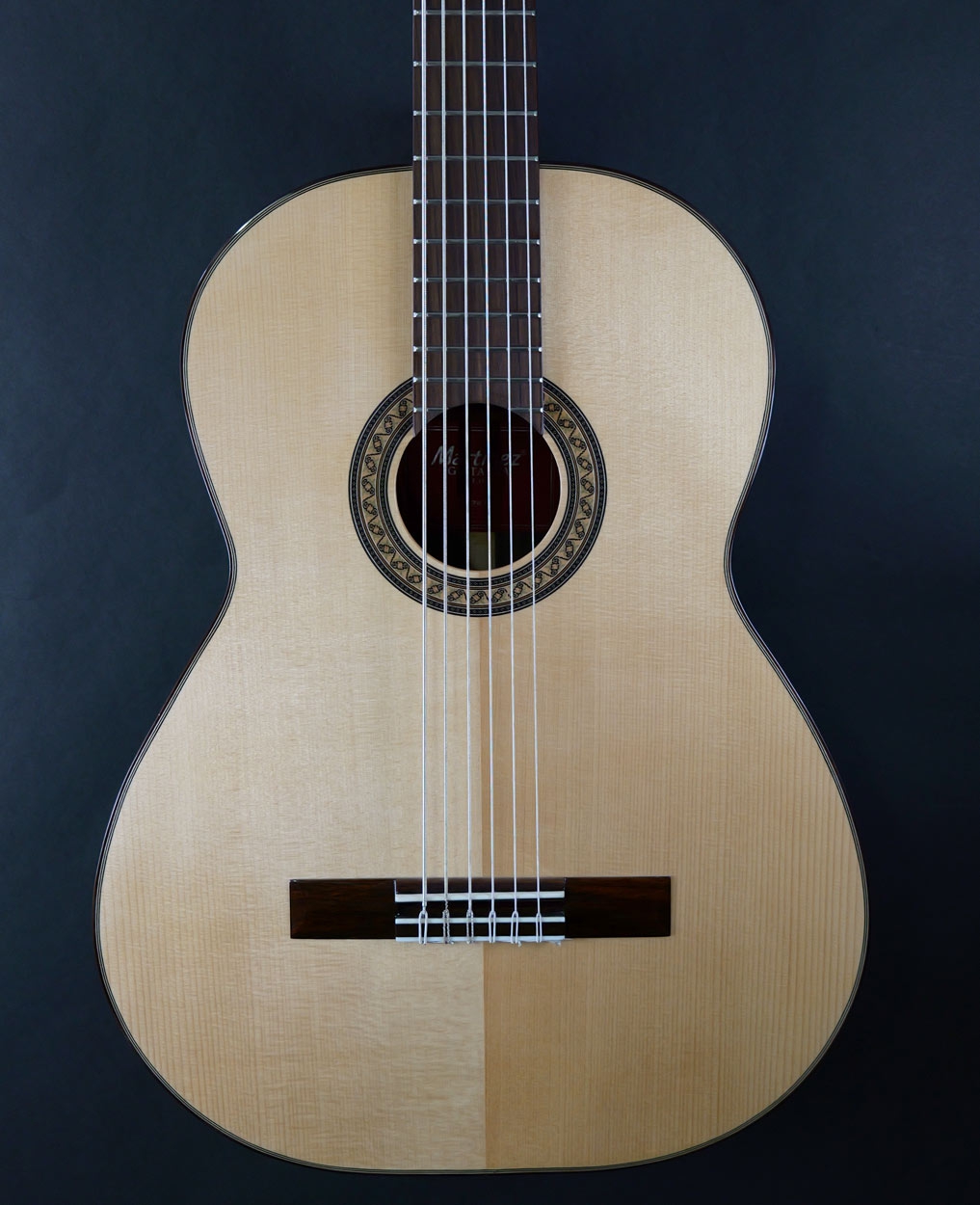 Martinez Contra Bass nylon gitaar