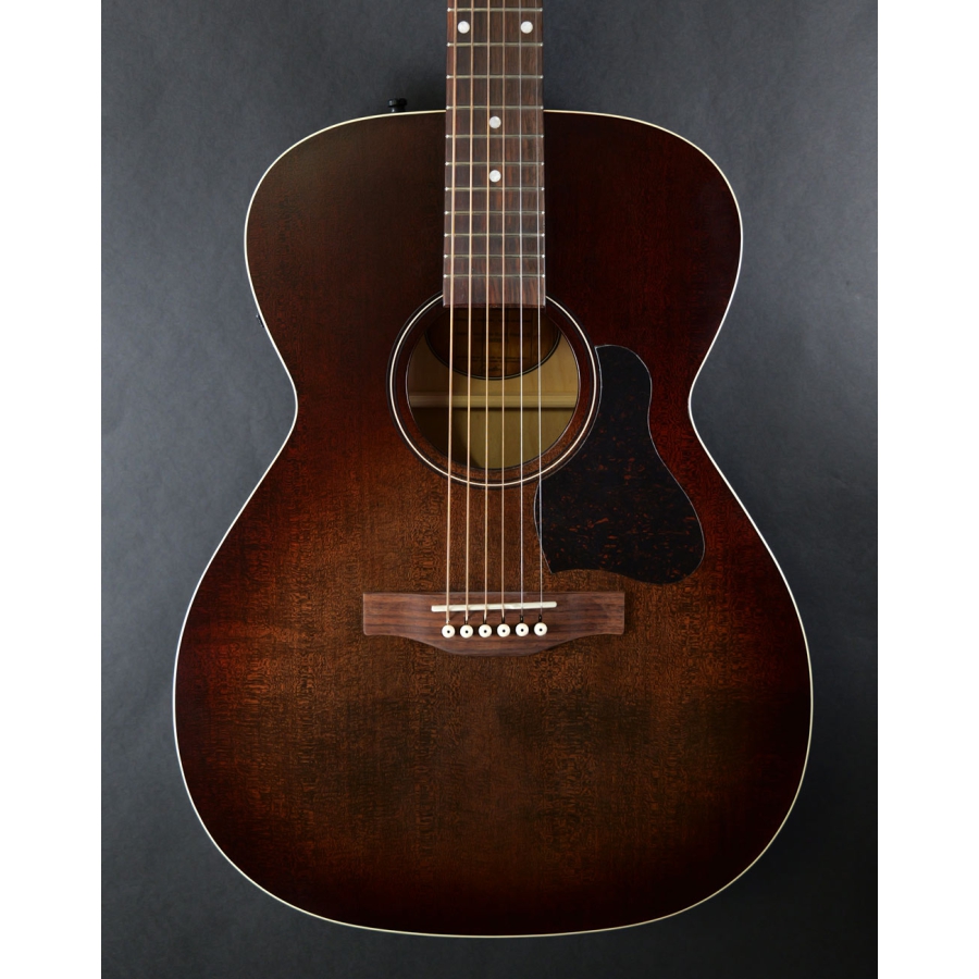 Art & Lutherie Legacy Bourbon Burst Presys II