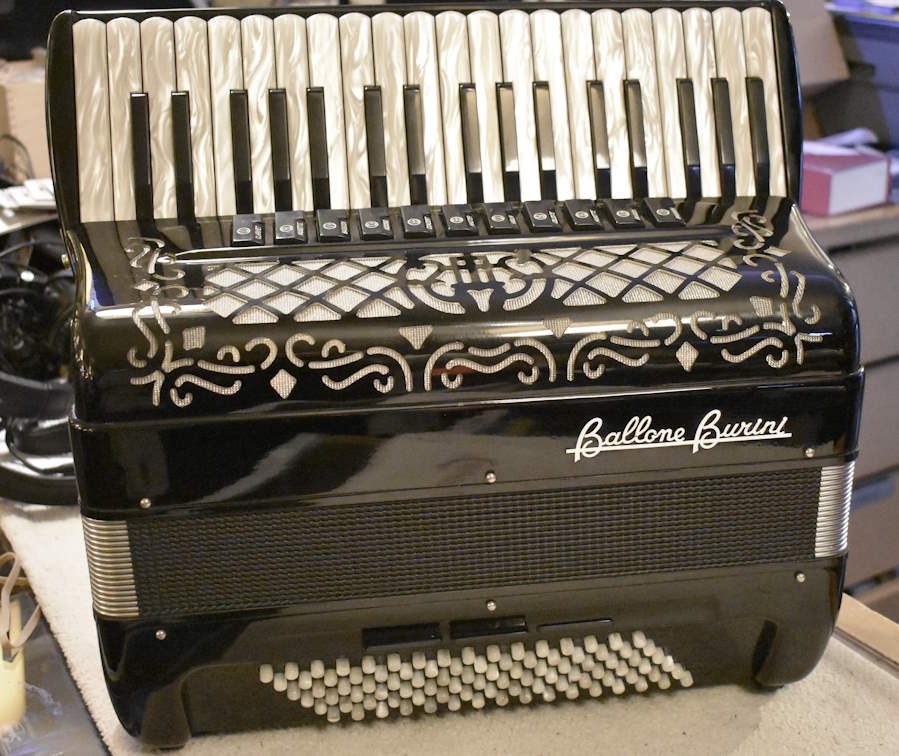 Ballone Burini 96Bas 4 korig Accordeon zwart