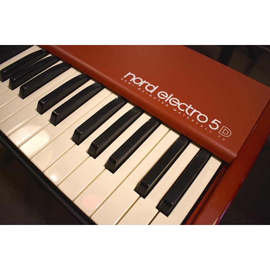 Nord Electro 5D 73  Digitaal Stage Keyboard