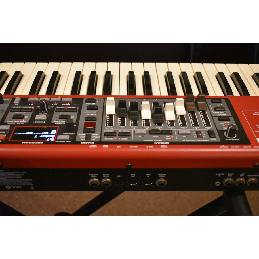 Nord Electro 5D 73  Digitaal Stage Keyboard