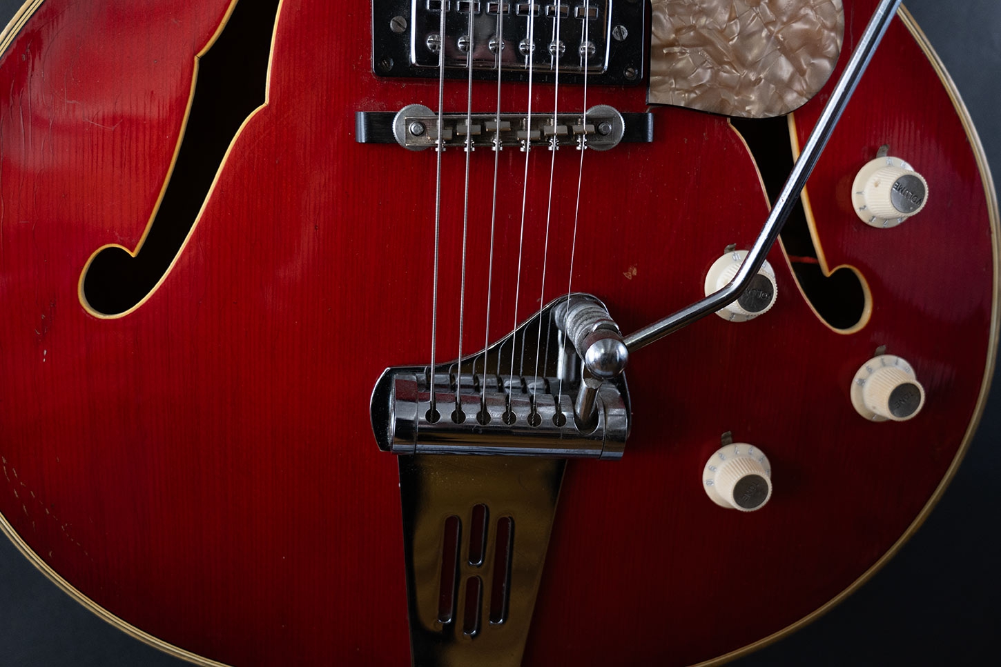 Hofner Verithin Cherry Red 1964